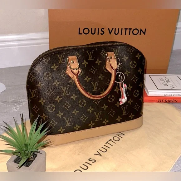 🔥Louis Vuitton Alma - Picture 1 of 15